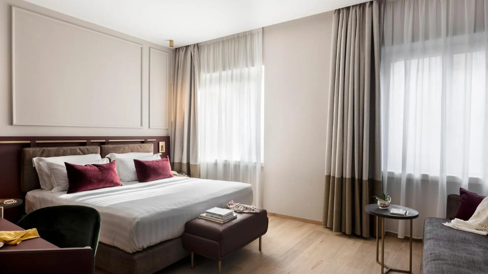 Adoro Hotel contacts